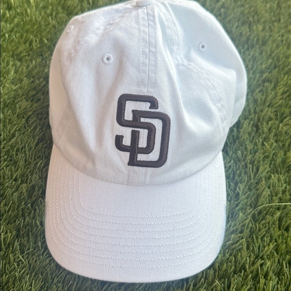 47 White San Diego Padres SD Padres Women’s adjustable hat MLB - Picture 6 of 6